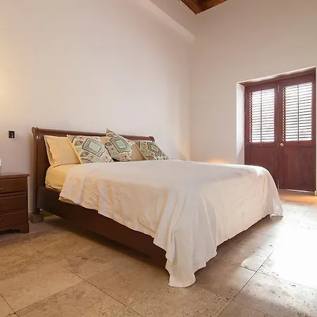 Casa Del Virrey Eslava *